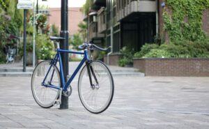 Optimera Din Cykelupplevelse med Rätt Utrustning: Cykelställ, Cykel mekställ och Cykeltvätt